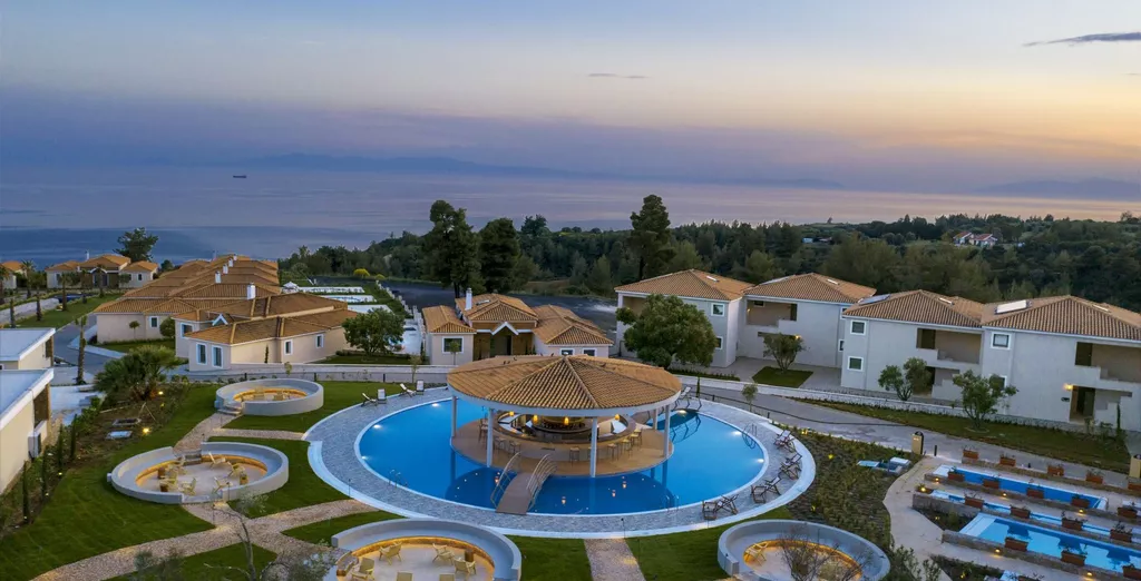 All Inclusive Ferien in Griechenland im 5* Ajul Luxury Hotel & Spa Resort inkl. Flug ab ZRH über Voyage Privé