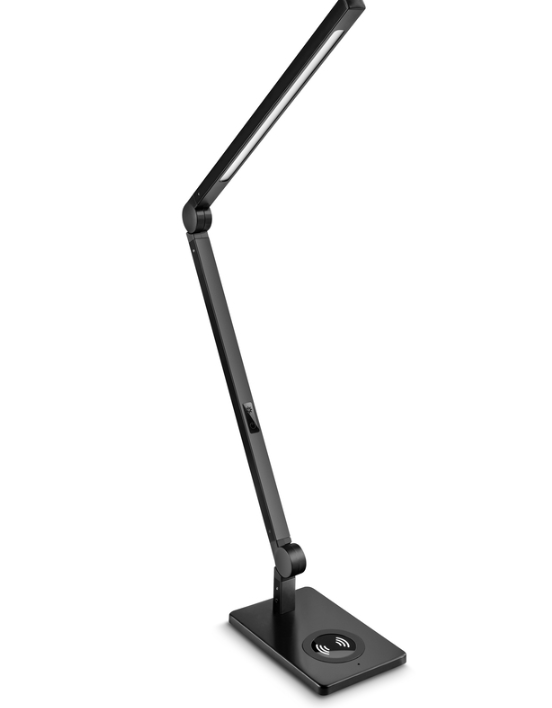 CEP Tischleuchte AGILE bei Office World in Aktion