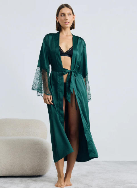 Diverse Hunkemöller Produkte bei Lounge by Zalando im Ausverkauf, z.B. Kimono-Bademantel für 33 Franken