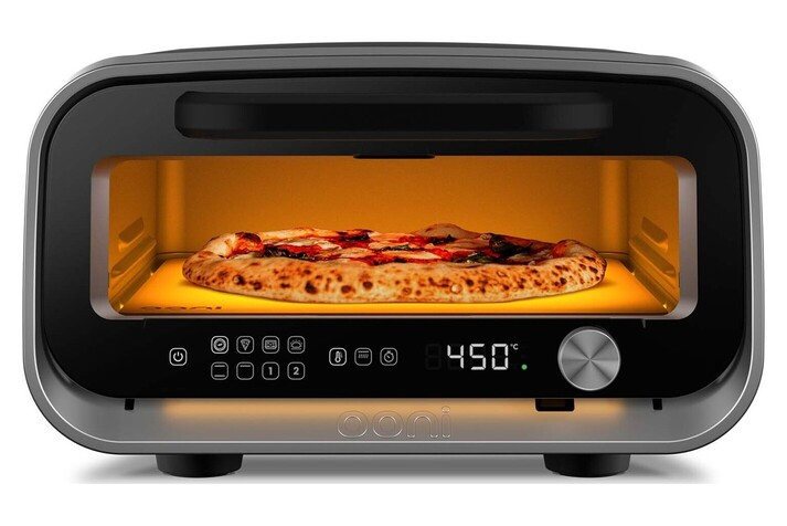 Ooni Volt 2 elektrischer Pizzaofen (1600 W, bis 450 °C) bei Coop City, Jumbo und Brack in Aktion