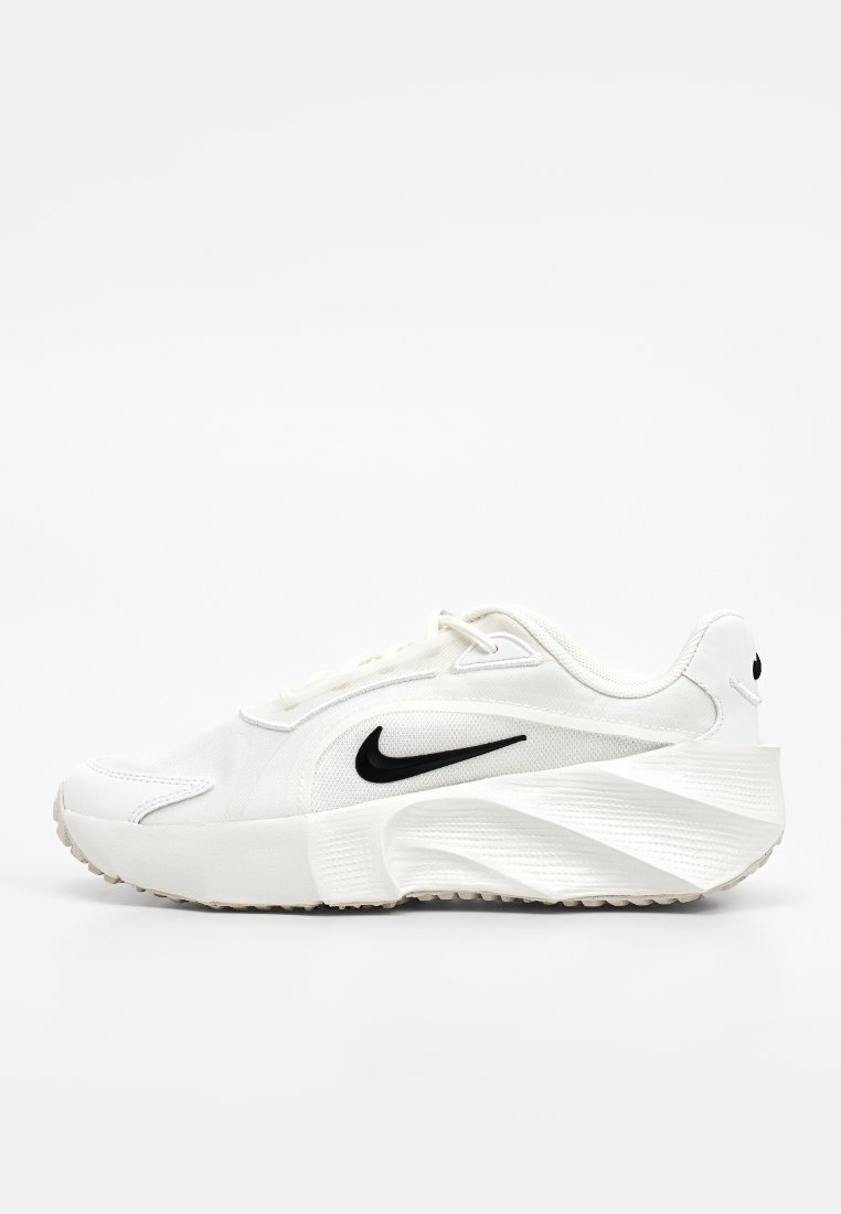 Nike Sportswear AURA EDGE Sneaker in diversen Grössen bei Lounge by Zalando