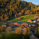 4-Sterne-Hotel HUUS Gstaad Ausflug ins Berner Oberland mit Restaurantguthaben von CHF 120.–