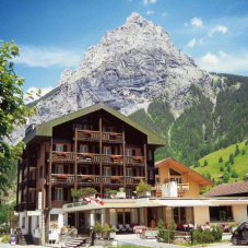 Kandersteg (BE): 4 Nächte im Hotel Blümlisalp inkl. Frühstück, Sauna, Bergbahnen und Eintritt Blausee ab CHF 239.- pro Person