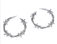 „Barbed wire“ Ohrringe silberfarben bei EMP (inkl. Versand)