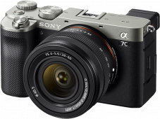 Vollformat-Kamera Sony Alpha 7C Body + FE 28-60 mm F4-5.6 für effektiv 1549 Franken + 2 Jahre gratis Vollkasko bei MediaMarkt