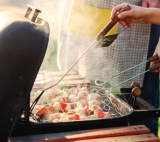 Fust Gutschein 50 % auf Grillzubehör mit der Supercard-App, z. B. OUTDOORCHEF Blazing-/Cooking Zone Kit