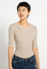 hessnatur - End of Summer Sale mit bis zu 70% Rabatt z.B. Halbarmshirt aus Bio-Baumwolle mit Seide und Leinen