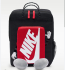 Nike Boxy 13 L Kinder Rucksack / Schwarz oder Rosa / Online-Exklusiv
