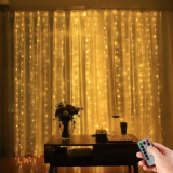 “Gratis” LED-Lichtervorhang (300 LED, Fernbedienung, 3x 3m, warmweiss, Timer, USB) bei Pearl – nur heute