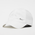 Nike Dri-FIT Club Cap (M/L, Weiss, Swoosh-Logo) bei Snipes