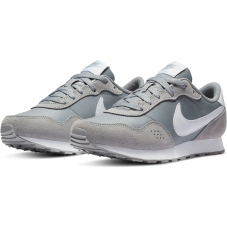 Nike Sportswear Sneaker »Md Runner Valiant« in Gr. 35.5 - 40 bei Jelmoli Versand für knapp 30 Franken (nur heute!)