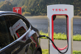 Kostenlos Strom tanken bei Tesla für Nicht-Teslas